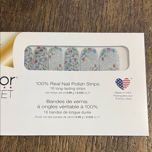 Color Street Glittery Press-On Nails